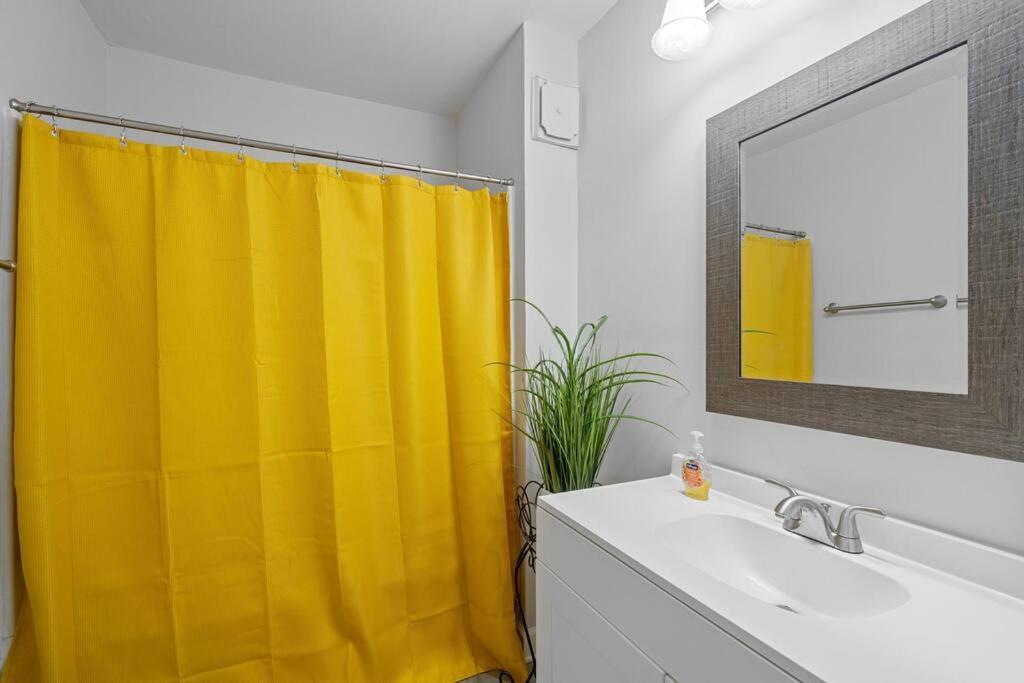 Spacious Home- Near Airport, Crabtree Mall & Food Raleigh Eksteriør billede