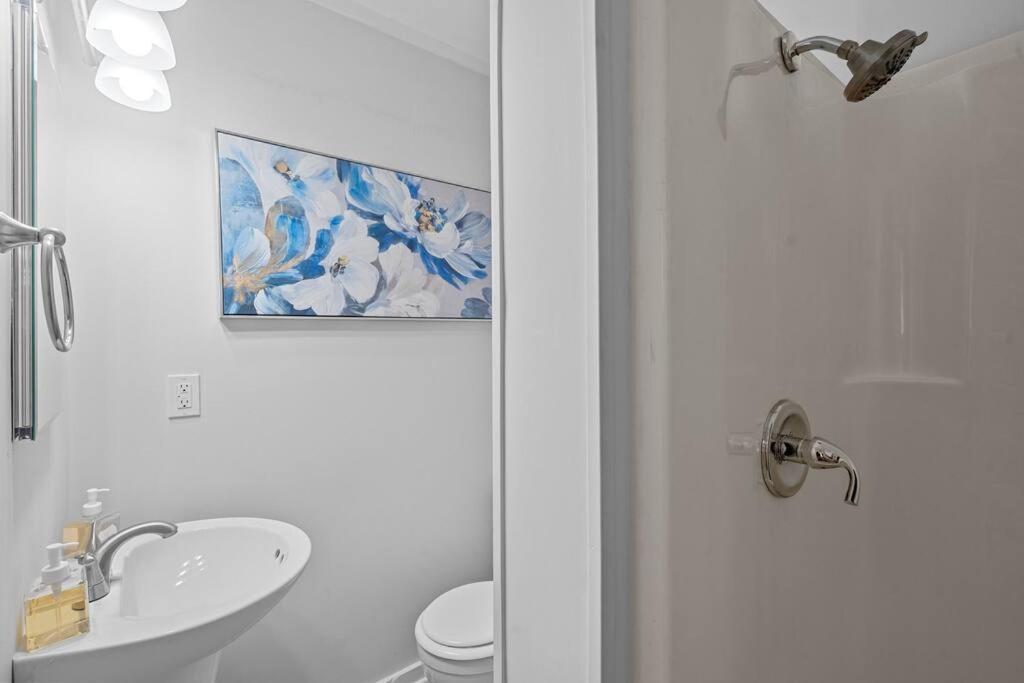 Spacious Home- Near Airport, Crabtree Mall & Food Raleigh Eksteriør billede