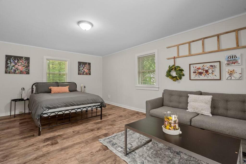 Spacious Home- Near Airport, Crabtree Mall & Food Raleigh Eksteriør billede